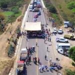 No ceden los pobladores de San Juan Mazatlán y sigue el bloqueo por décimo día.