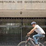 Denunció saqueo en IMSS y la expulsaron; rescisión de contrato: Instituto