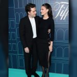 Edson Álvarez expulsado y West Ham no levanta en Premier League