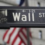 Santiago Giménez podría ser dirigido por Pep Guardiola